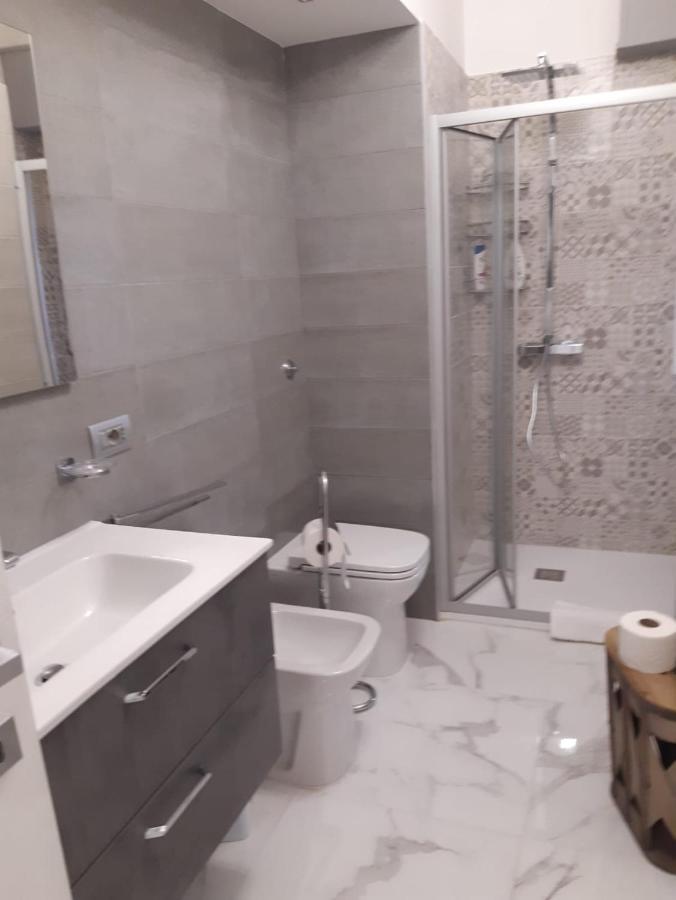 Mare Di Roma Apartment ลิโด ดิ ออสเตีย ภายนอก รูปภาพ